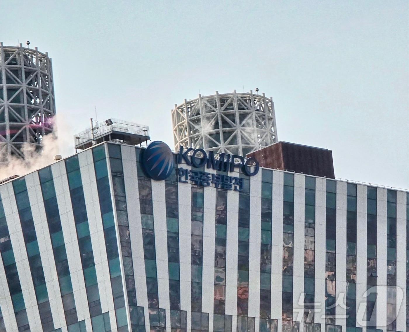 본문 이미지 - 서울 마포구 합정동 서울중부발전 서울발전본부 2025.4.28/뉴스1 ⓒ News1 황덕현 기후환경전문기자