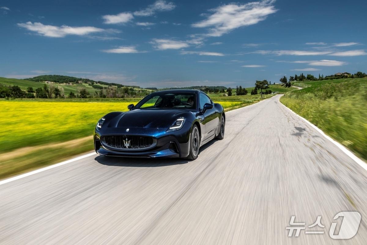 본문 이미지 - 마세라티 그란투리스모 폴고레.(마세라티 제공)