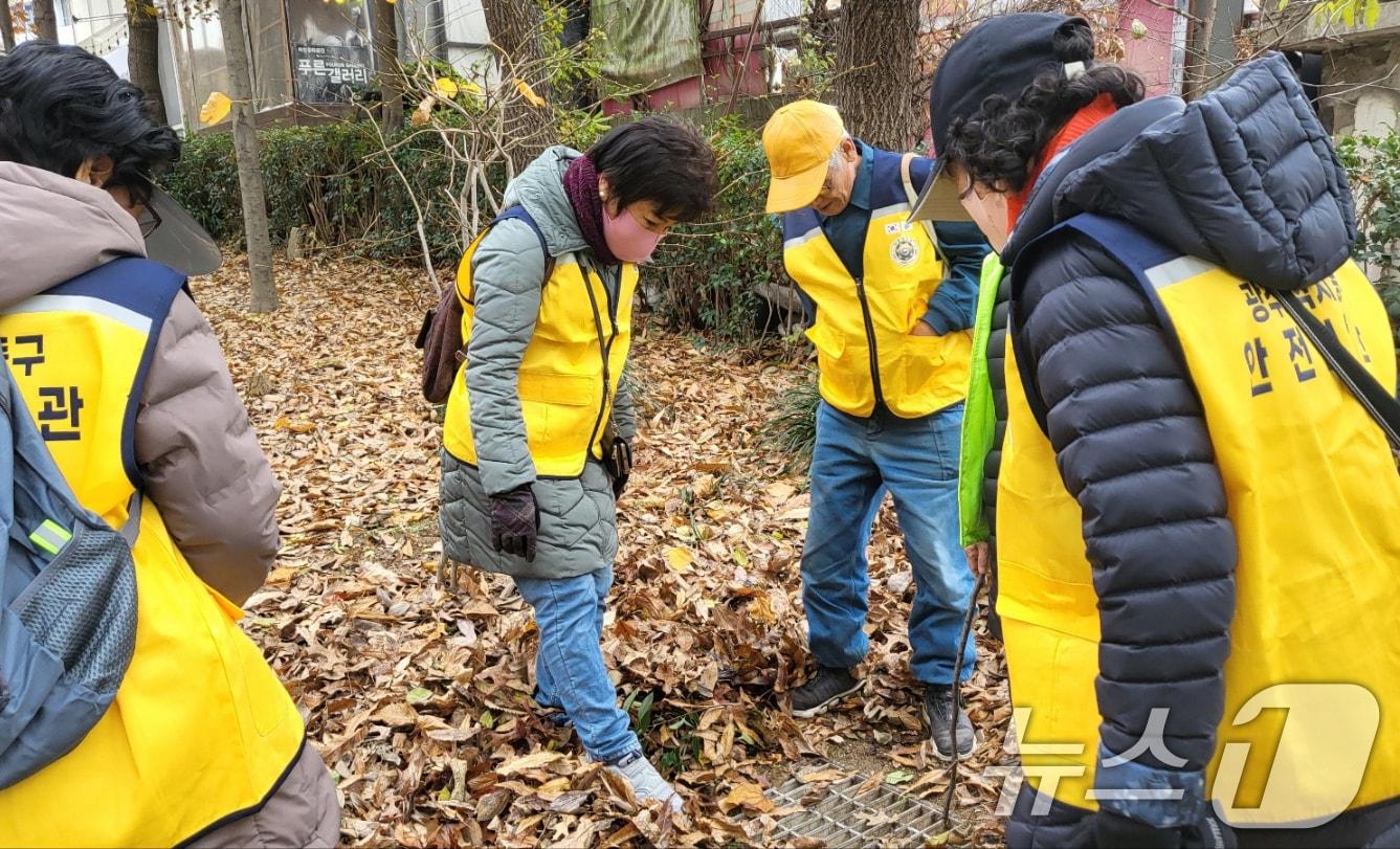 본문 이미지 - 광주시 안전보안관 활동.&#40;광주시 제공. 재판매 및 DB 금지&#41; 