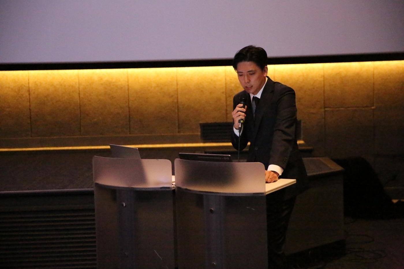 지난 28일 열린 CJ 4DPLEX 사업설명회에서 방준식 대표이사가 발표를 진행하고 있다&#40;CJ CGV 제공&#41;