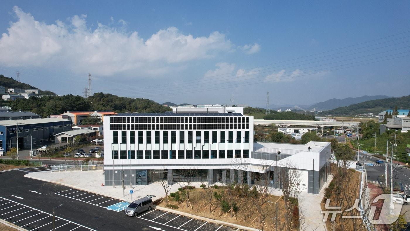 29일 김해시 한림면 명동일반산단에 문을 연 미래자동차 버추얼센터 모습.&#40;김해시 제공. 재판매 및 DB금지&#41;