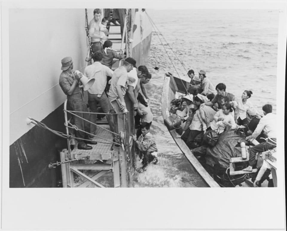 본문 이미지 - 베트남 패망. (출처: 미국 국립문서기록관리청, 1975. Public domain, via Wikimedia Commons)