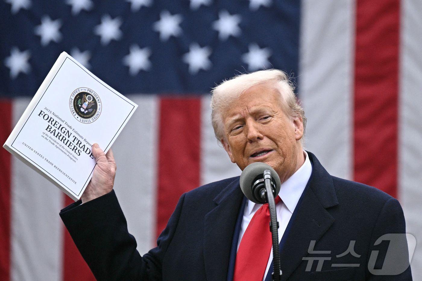2일(현지시간) 상호관세에 대해 발언하는 도널드 트럼프 미국 대통령.2025.04.02. ⓒ AFP=뉴스1