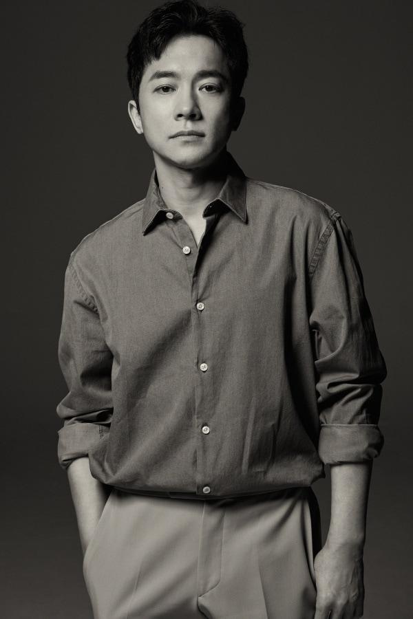 본문 이미지 - 연극 '디 이펙트'에서 주연을 맡은 배우 김영민(사진=뉴스1DB)