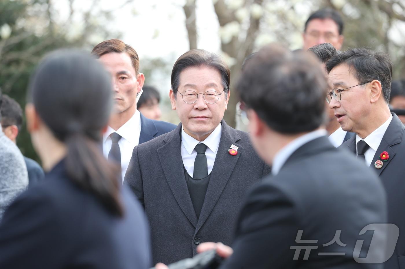 이재명 더불어민주당 대표가 3일 오전 제주시 봉개동 제주4·3평화공원에서 열린 제77주년 4·3 희생자 추념식에 참석하고 있다.(제주도사진기자회. 재판매 및 DB 금지) 2025.4.3/뉴스1 ⓒ News1 오미란 기자