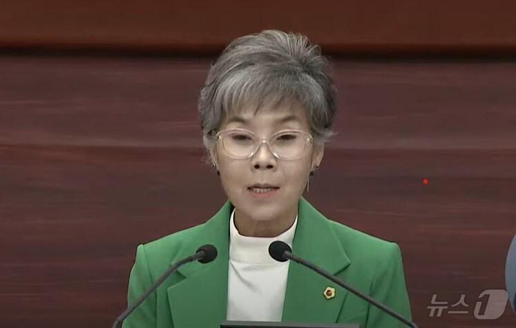 본문 이미지 - 3일 김이재 전북자치도의원이 제417회 임시회 본회의에서 ‘고립‧은둔 청소년 대책 마련 촉구 건의안’을 대표 발의했다.2025.4.3/뉴스1