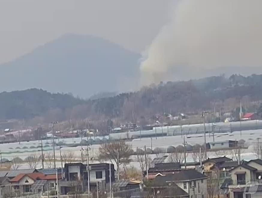 본문 이미지 - 논산 산불 모습.(산림청 제공.. 재판매 및 DB금지) /뉴스1