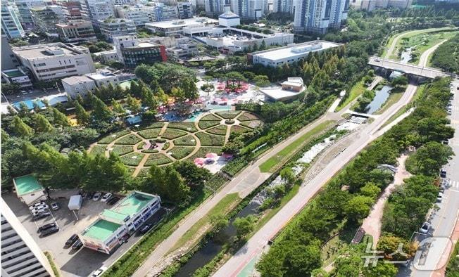 본문 이미지 - 부산 기장군 좌광천 지방정원 전경.(부산시 제공. 재판매 및 DB 금지)