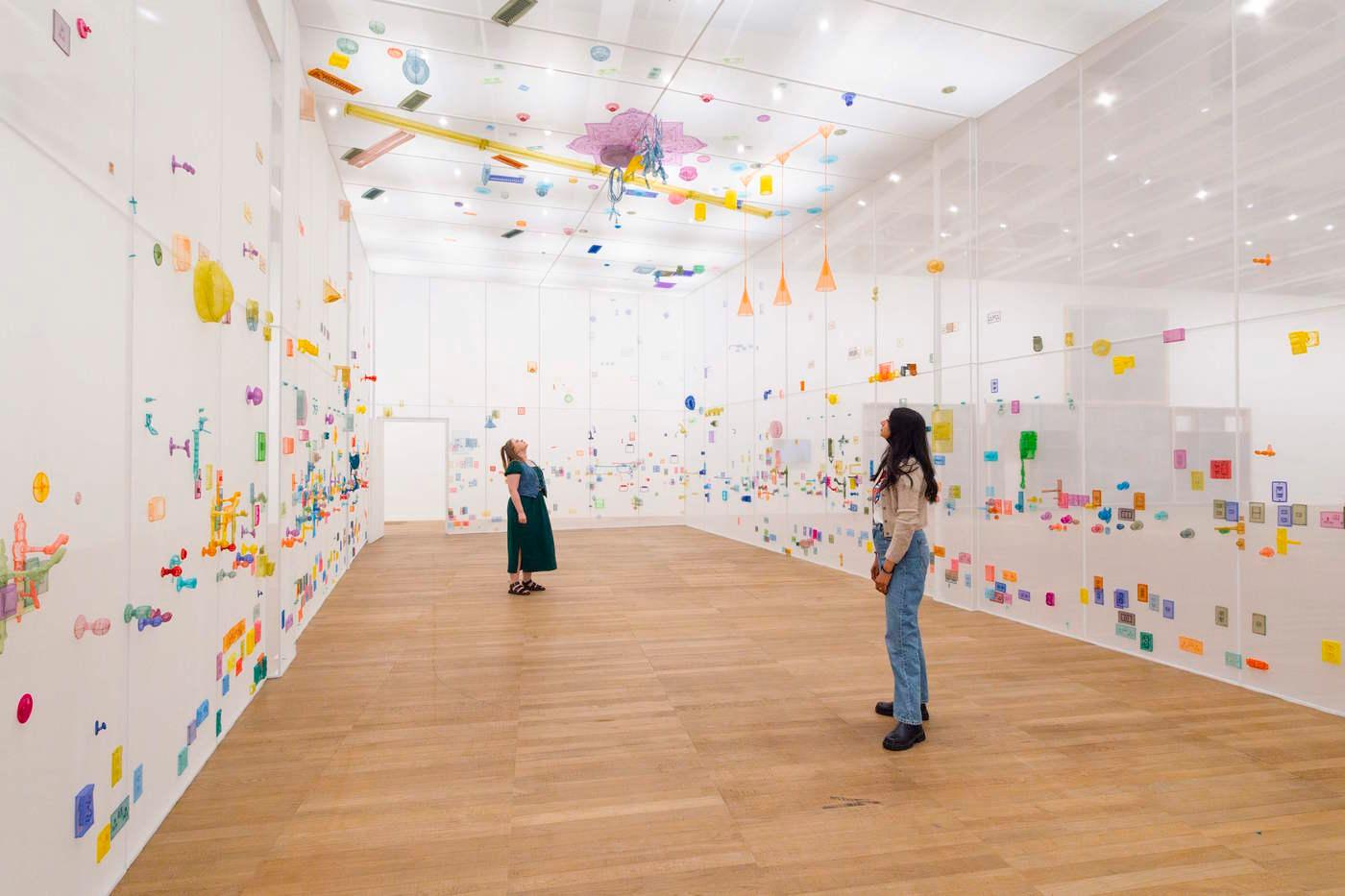 '더 제네시스 익스비션: 서도호: 워크 더 하우스(Walk the House)' 영국 테이트 모던 전시 전경(현대자동차그룹 제공). 2025.04.30. Courtesy of the artist, Lehmann Maupin, New York, Seoul and London and Victoria Miro. ⓒDo Ho Suh. Photo ⓒ Tate (Jai Monaghan)