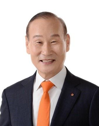 본문 이미지 - 최병오 패션그룹형지 회장.&#40;형지제공&#41;