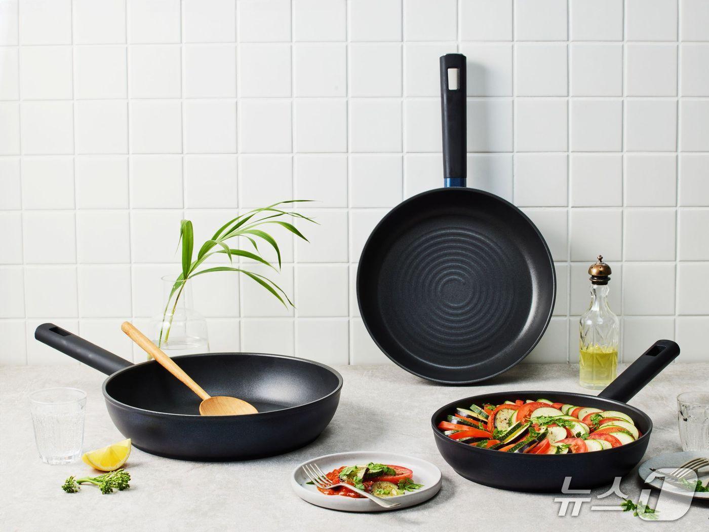 본문 이미지 - 락앤락 신제품 '밸런스쿡 IH 프라이팬'.(락앤락 제공)