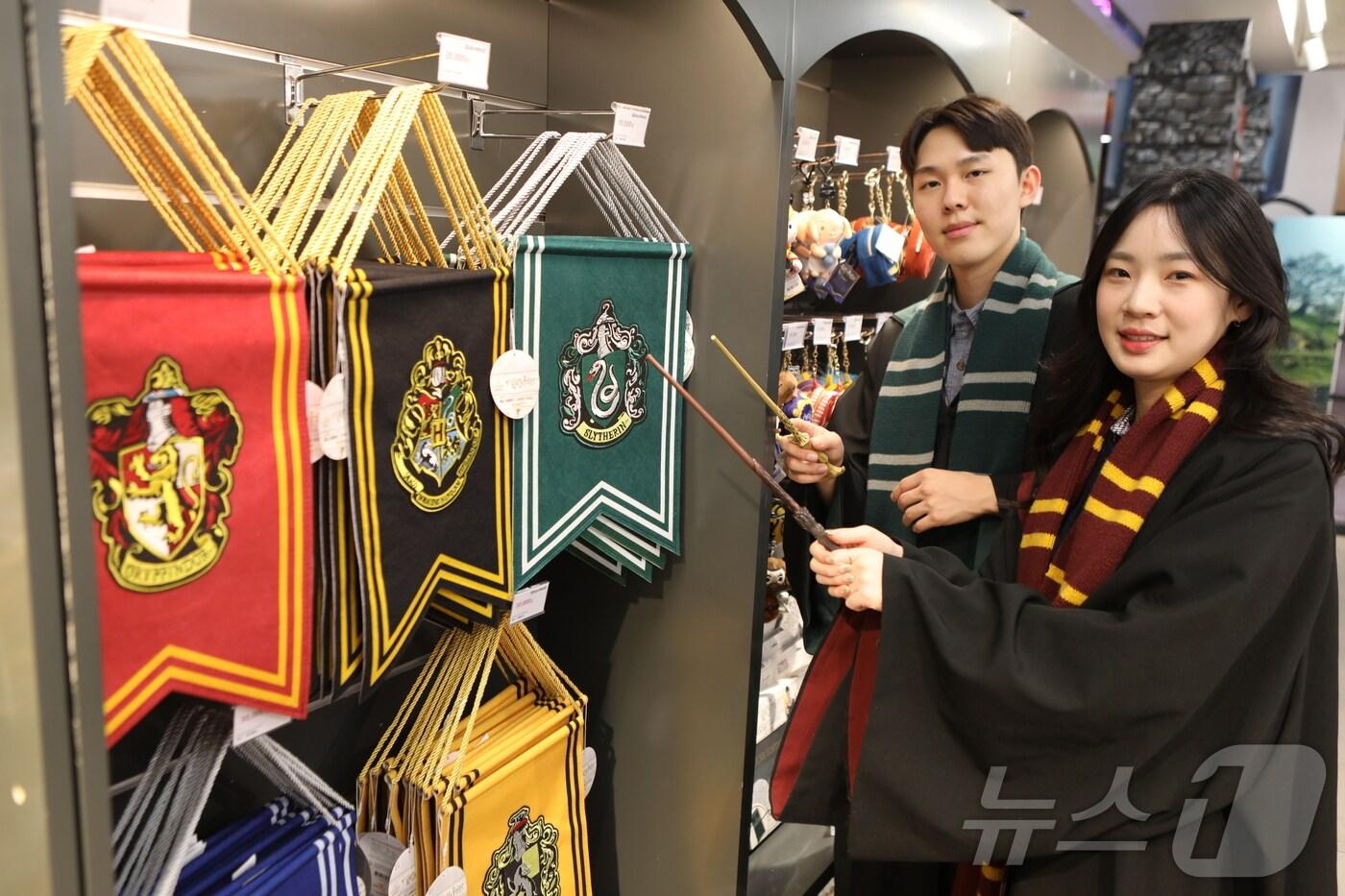 본문 이미지 - 롯데백화점 광주점 해리포터 팝업 스토어.(롯데백화점 광주점 제공. 재배포 및 DB 금지)