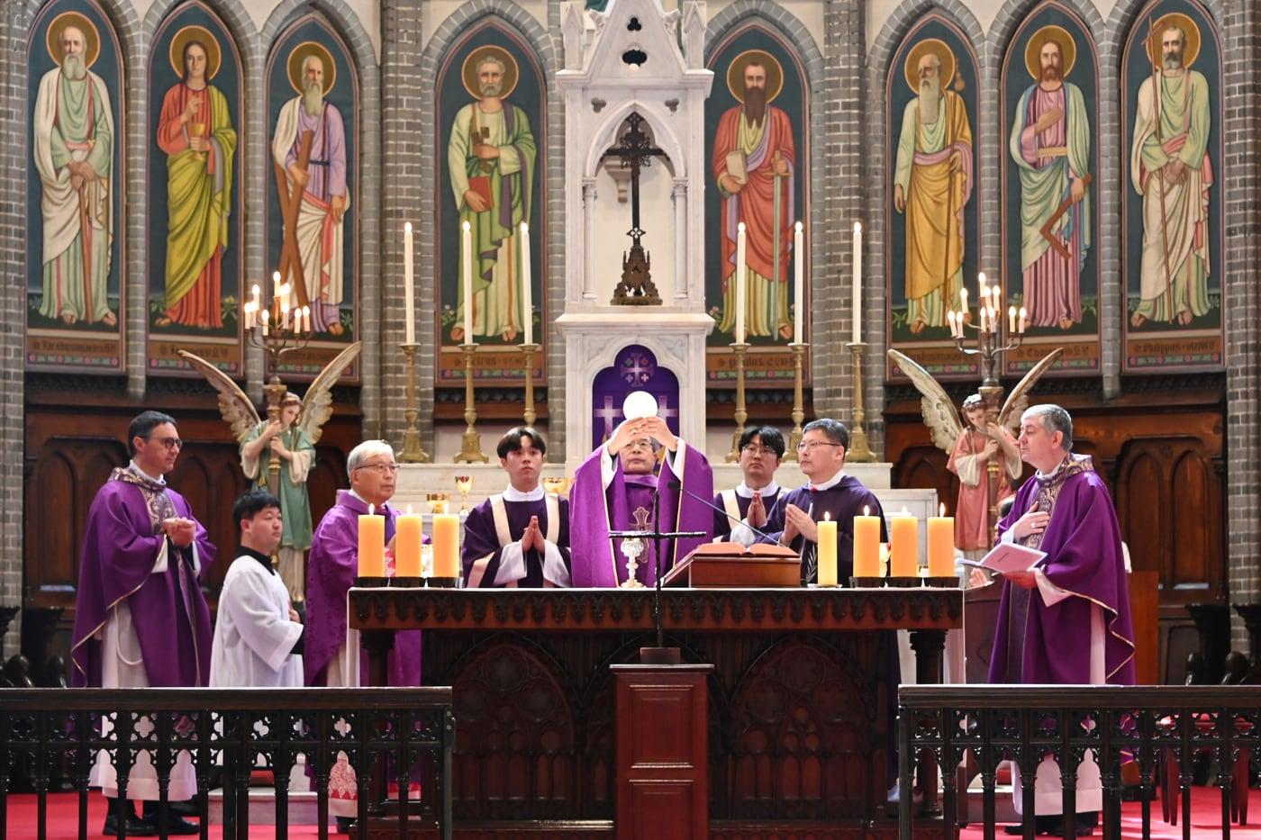 한국 천주교회 통계 자료 사진