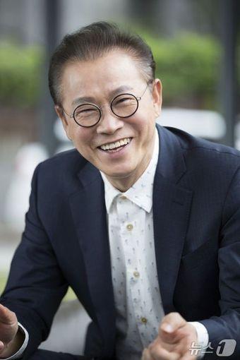 본문 이미지 -  문주현 엠디엠그룹 회장(엠디엠 그룹 제공)