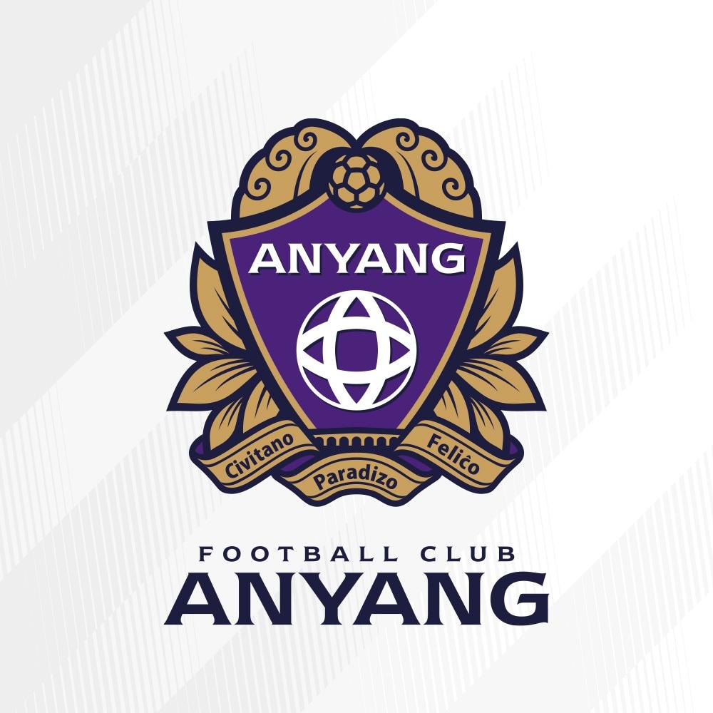 본문 이미지 -  FC안양 사무국과 선수단이 하동군에 산불 피해 성금을 기부했다.&#40;안양 제공&#41;