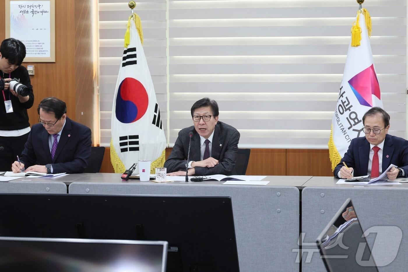 박형준 부산시장이 4일 오후 간부회의에서 발언하고 있다.(부산시청 제공. 재판매 및 DB 금지)