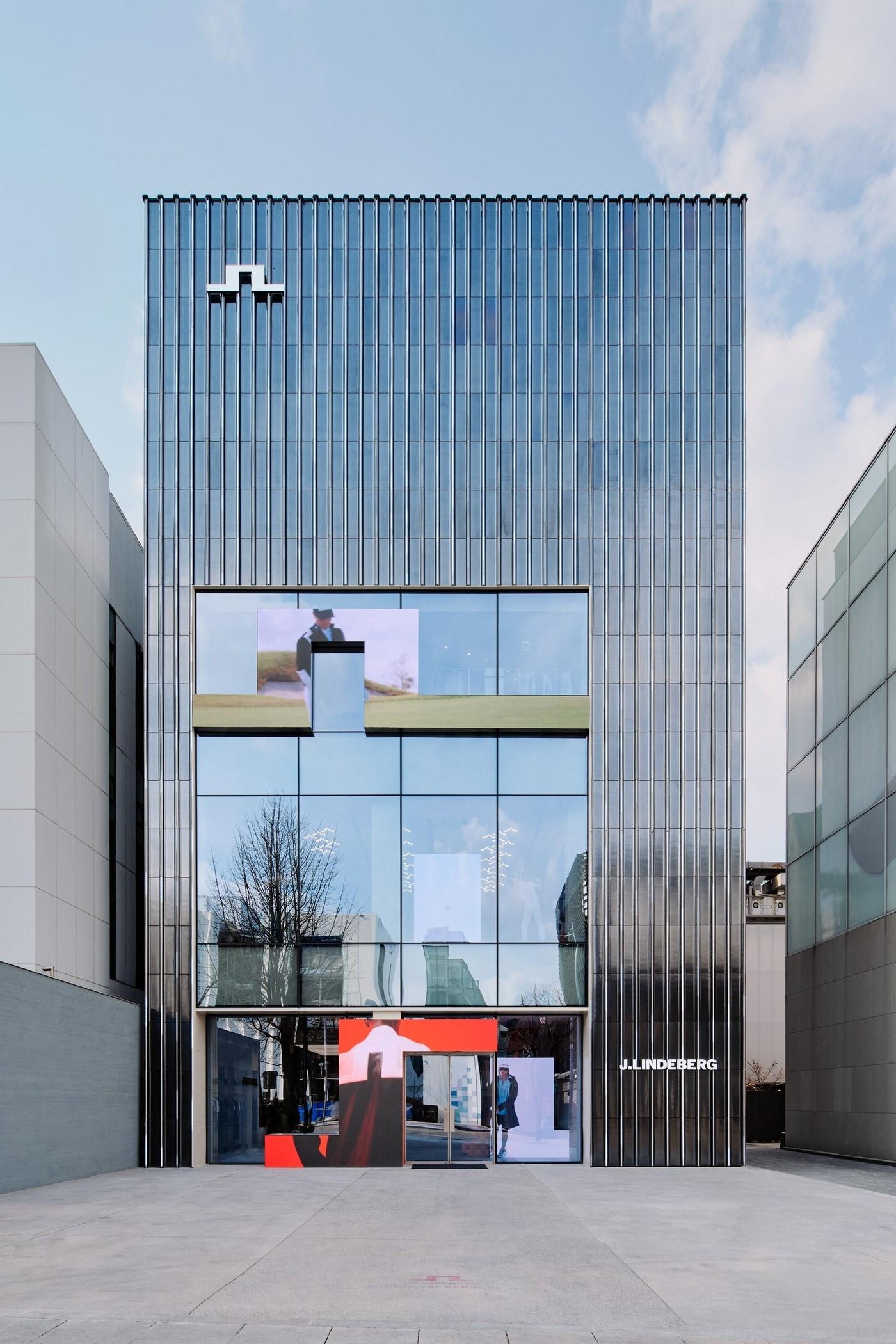 본문 이미지 - 제이린드버그 플래그십 스토어 클럽하우스 서울 외관.(제이린드버그제공)