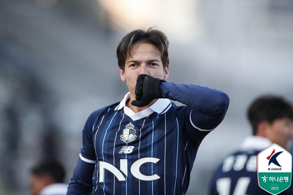 본문 이미지 - 서울이랜드FC 에울레르. (한국프로축구연맹 제공)