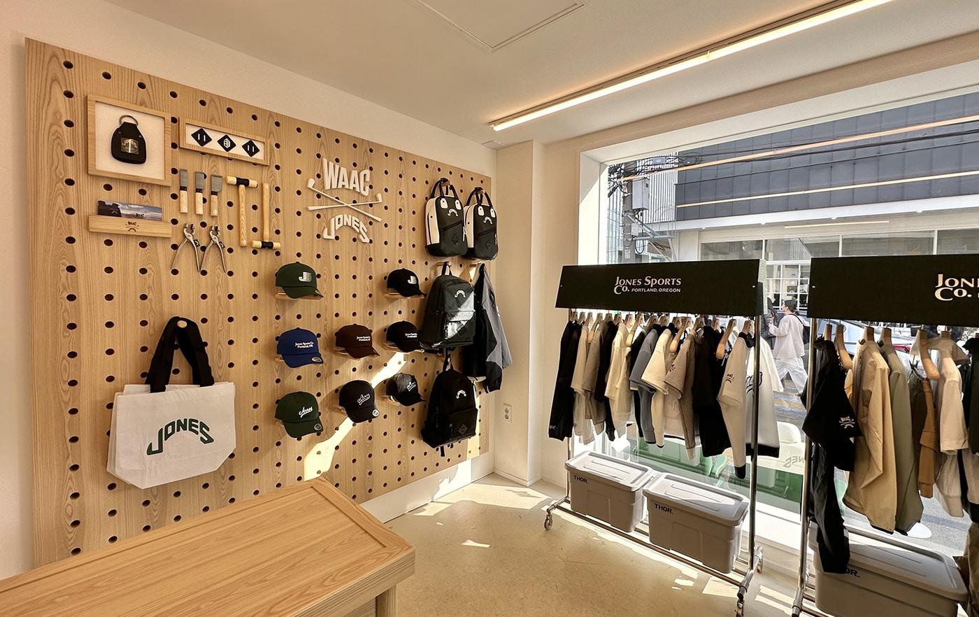 왁X존스 성수 팝업스토어 내부 컷.(코오롱Fnc 제공)