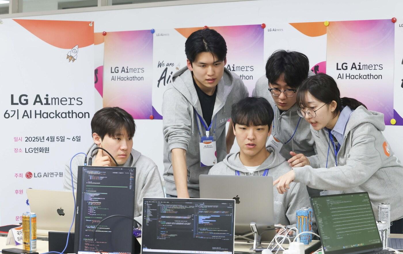 LG 에이머스 해커톤 참가자들 모습(LG 제공)