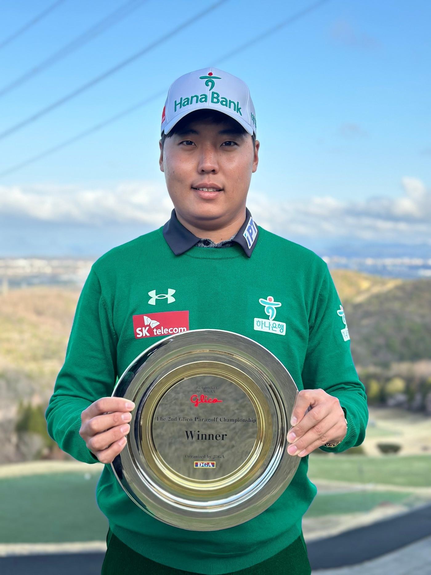 본문 이미지 - 발달 장애 골퍼 이승민이 EDGA 글리코 패러골프 챔피언십 2연패를 달성했다. (볼미디어 제공)