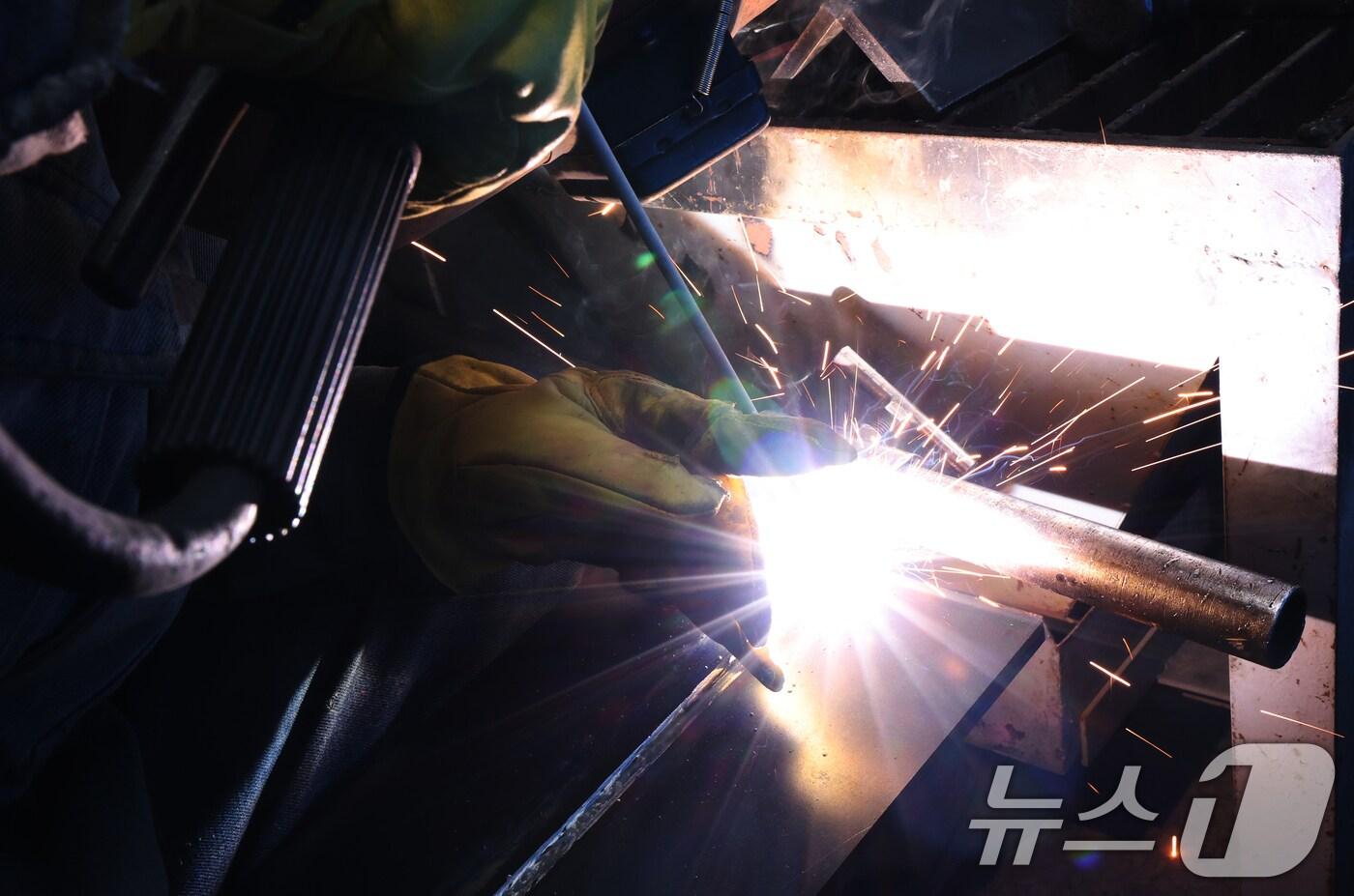용접 작업. (사진은 기사 내용과 무관함) / 뉴스1 ⓒ News1김영운 기자