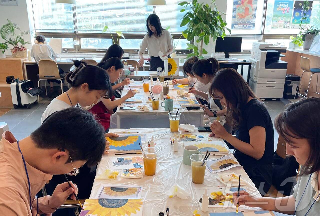 본문 이미지 - 청년낭만프로그램.&#40;과천시 제공&#41;