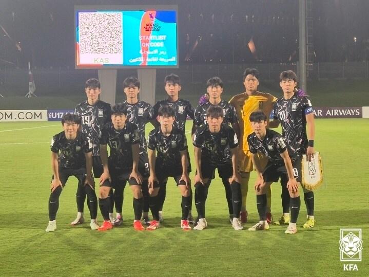 본문 이미지 - 아프가니스탄과 U-17 아시안컵 조별리그 2차전에 선발로 나선 U-17 대표팀 선수들.(대한축구협회 제공)