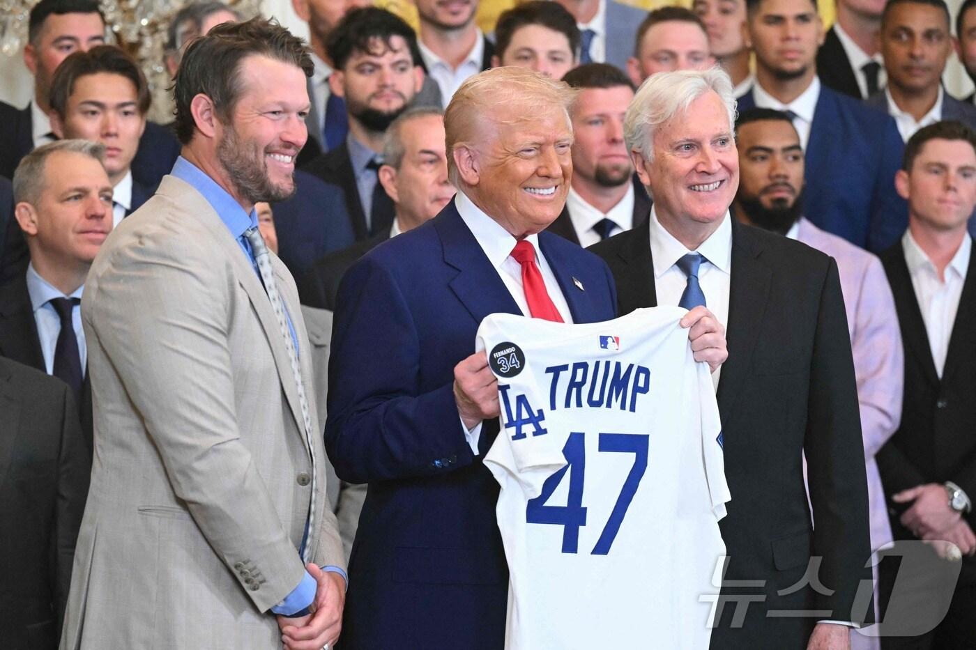 도널드 트럼프 대통령이 7일(현지시간) MLB LA 다저스 선수단을 백악관에 초청했다. ⓒ AFP=뉴스1