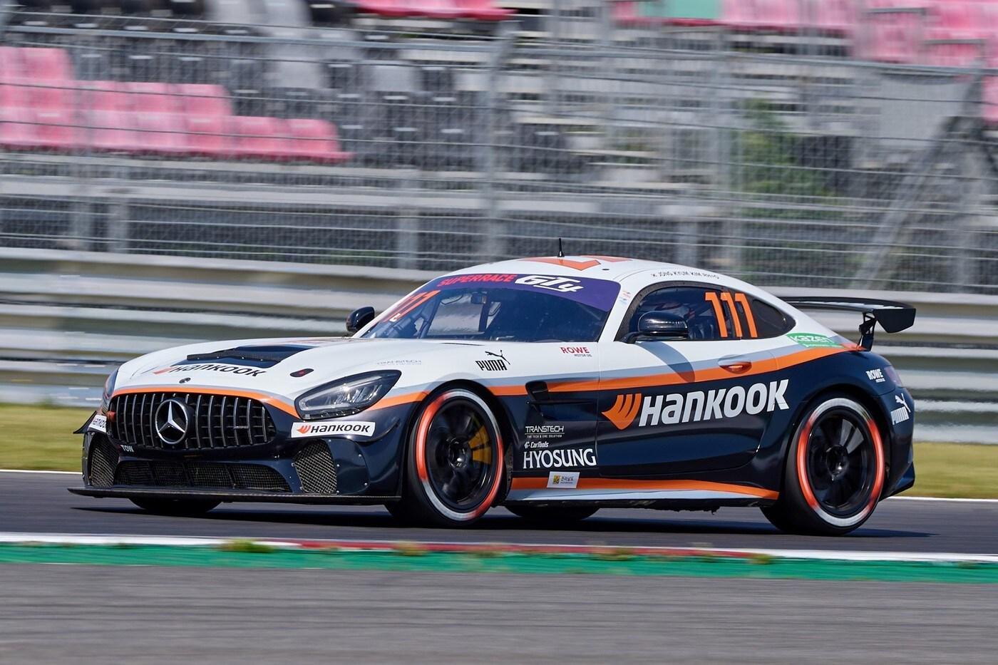 2024 오네 슈퍼레이스 챔피언십 GT4 클래스 경기 장면<사진자료>(한국타이어앤테크놀로지 제공).