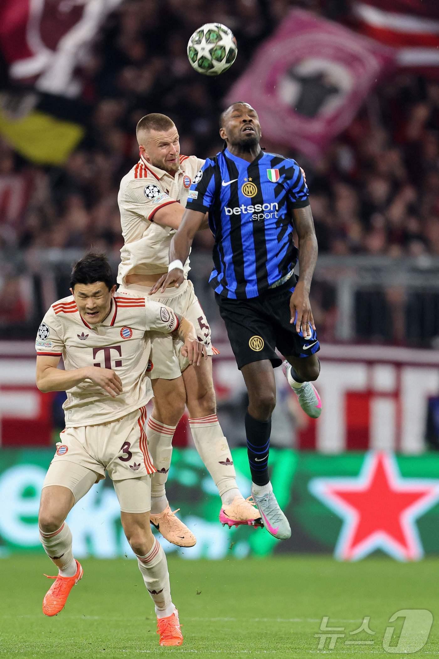 본문 이미지 - 바이에른 뮌헨이 인터 밀란과의 UCL 경기에서 1-2로 졌다. ⓒ AFP=뉴스1