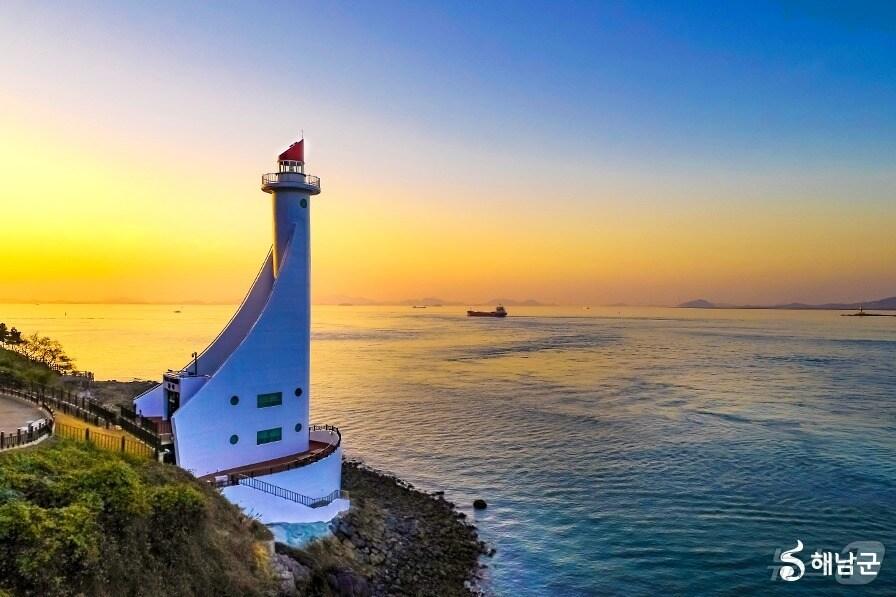 본문 이미지 - 목포구등대 (해남군 제공. 재판매 및 DB금지) /뉴스1 