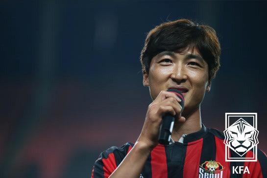 본문 이미지 - 현역 시절 투지 넘치는 센터백으로 대표팀과 K리그를 누볐던 곽태휘 코치가 K리그 TSG 위원으로 합류해 현장으로 돌아왔다. &#40;대한축구협회 제공&#41;