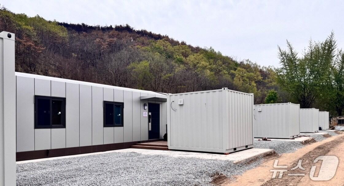 본문 이미지 - 경북도 산불 이재민 지원 안심창고/뉴스1