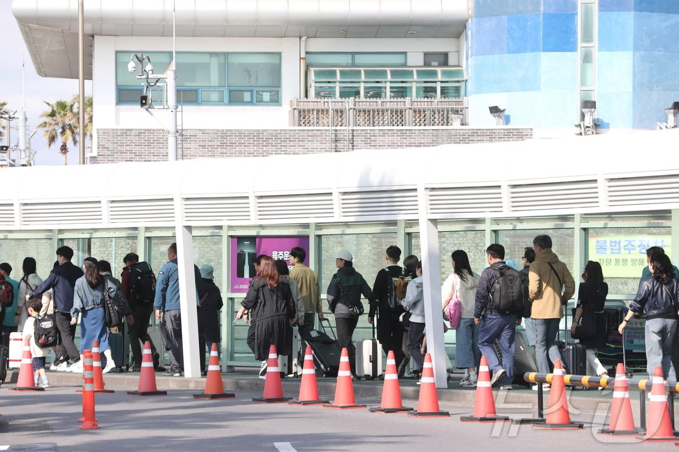제주관광객&#40;자료사진&#41;/뉴스1