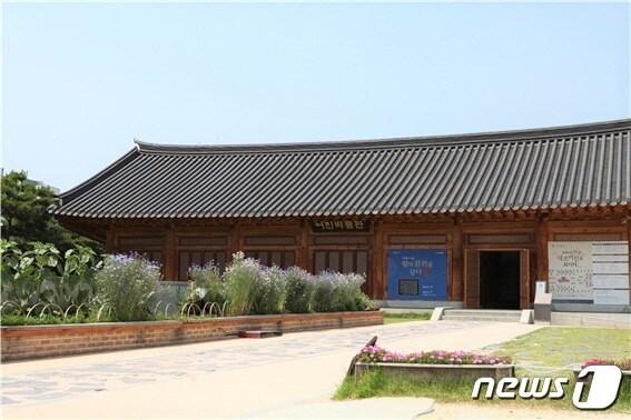 본문 이미지 - 전주한옥마을 경기전에 위치한 어진박물관 전경/뉴스1