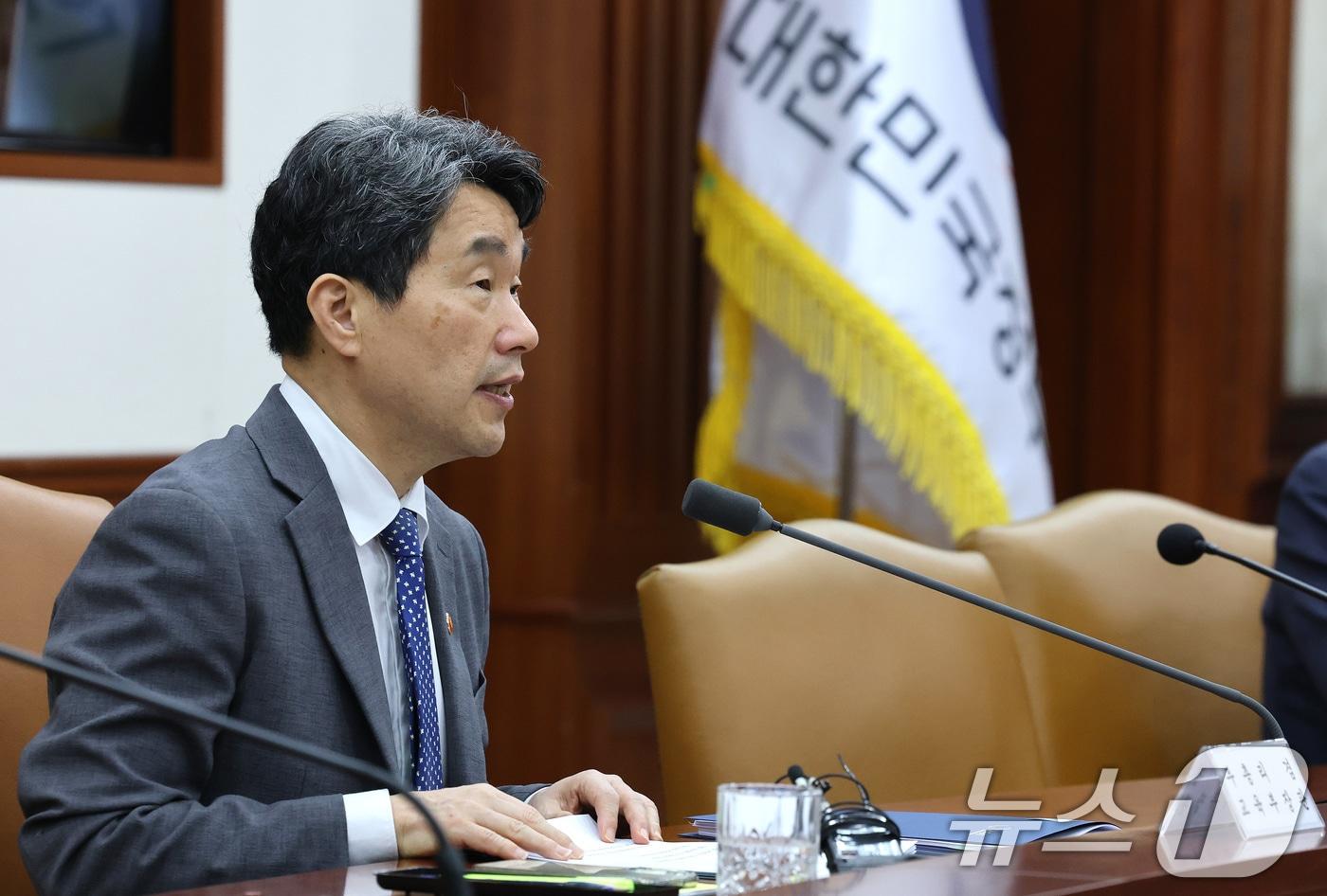 이주호 대통령 권한대행 사회부총리 겸 교육부 장관이 1일 서울 종로구 정부서울청사에서 열린 사회관계장관회의에서 발언을 하고 있다. 2025.5.1/뉴스1 ⓒ News1 임세영 기자