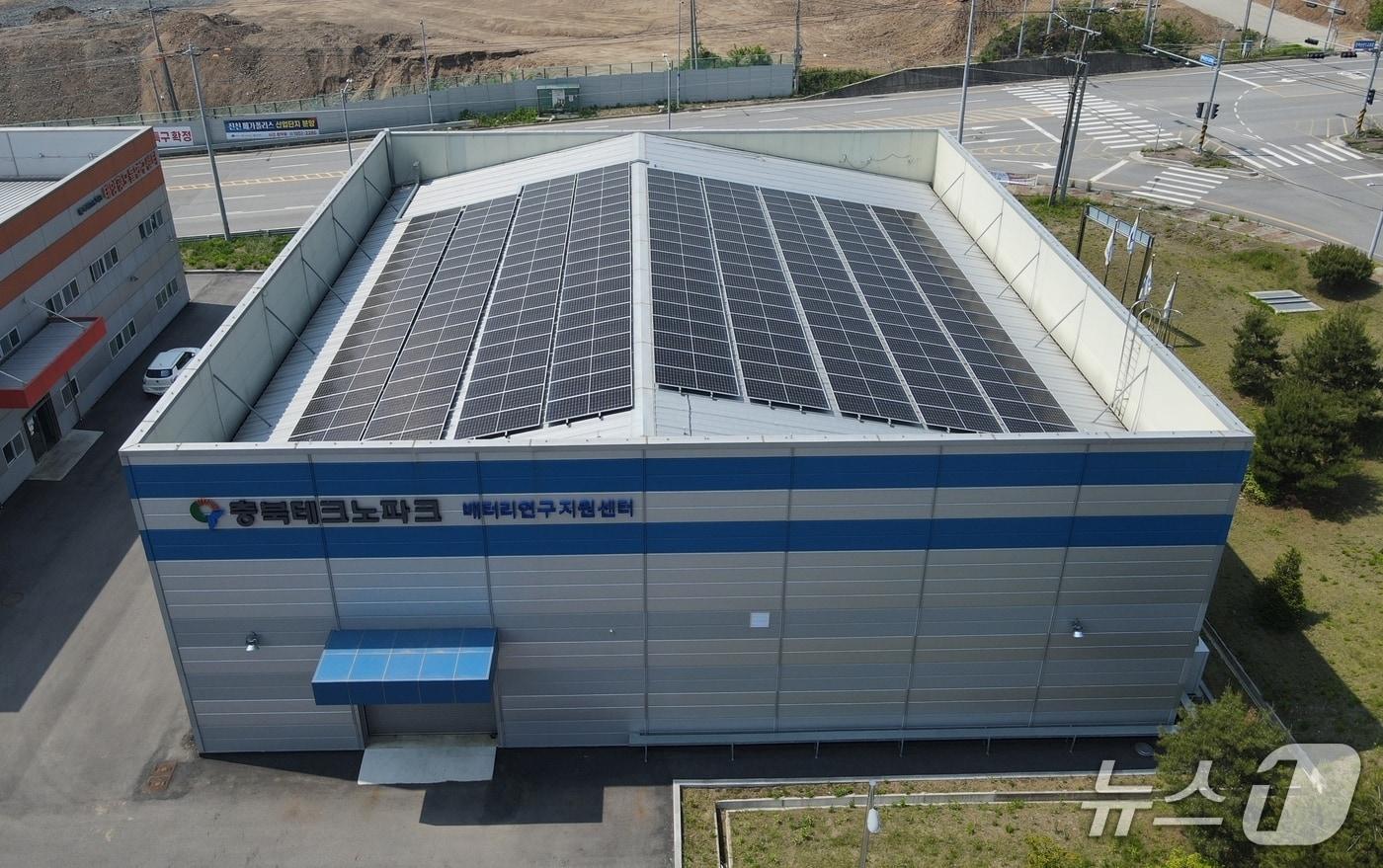 본문 이미지 - 태양괄 시설 설치 모습/뉴스1