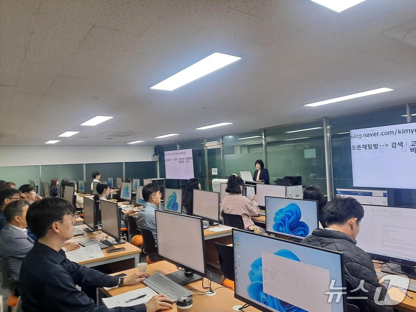 본문 이미지 -  고창군이 스마트 군정 구현을 위해 7월까지 '공직자 생성형AI 활용 교육'을 진행한다.(고창군 제공, 재판매 및 DB금지)