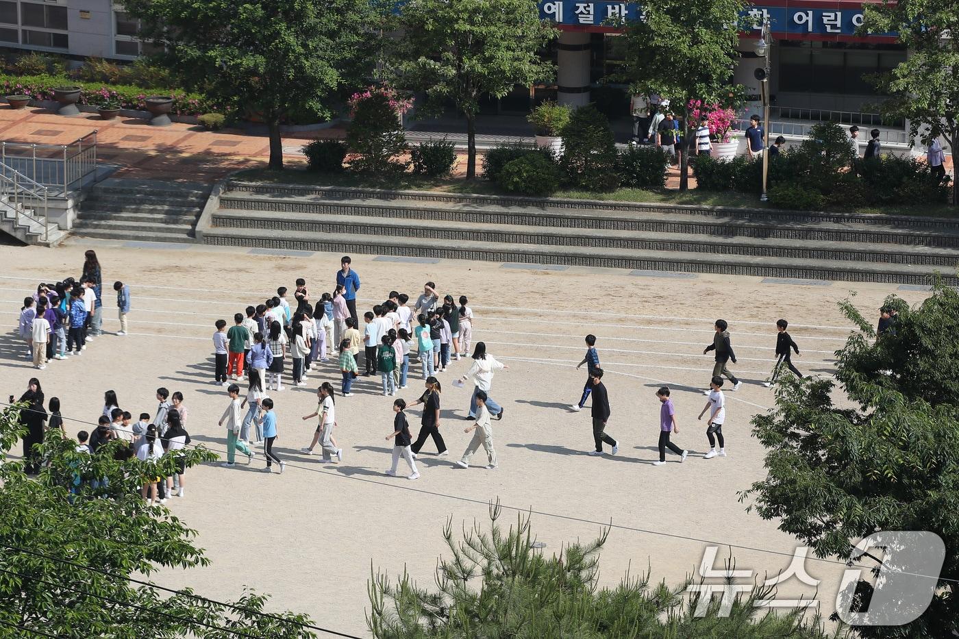 대구의 한 초등학교 운동장. /뉴스1 ⓒ News1 공정식 기자