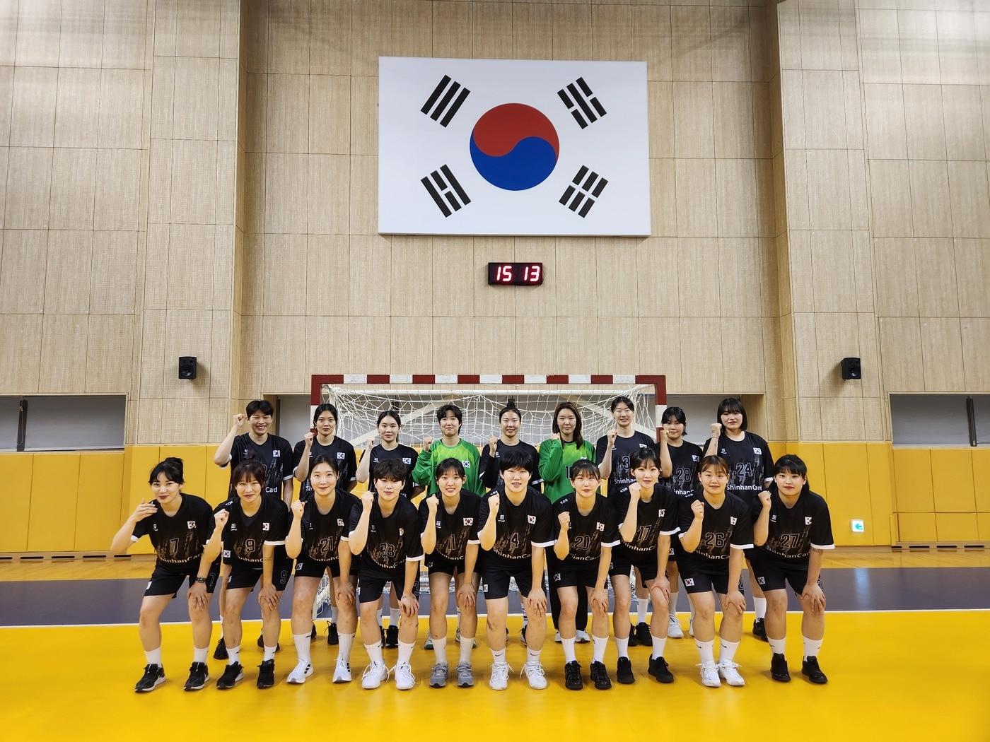 본문 이미지 -  진천선수촌에 소집한 여자 핸드볼 대표팀&#40;대한핸드볼협회 제공&#41;