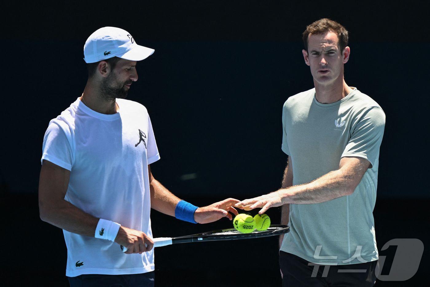 노박 조코비치&#40;왼쪽&#41;와 앤디 머리. ⓒ AFP=뉴스1