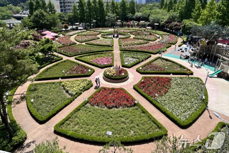 본문 이미지 - 부산 기장군 좌광천 지방정원 전경.(기장군천 제공. 재판매 및 DB 금지)