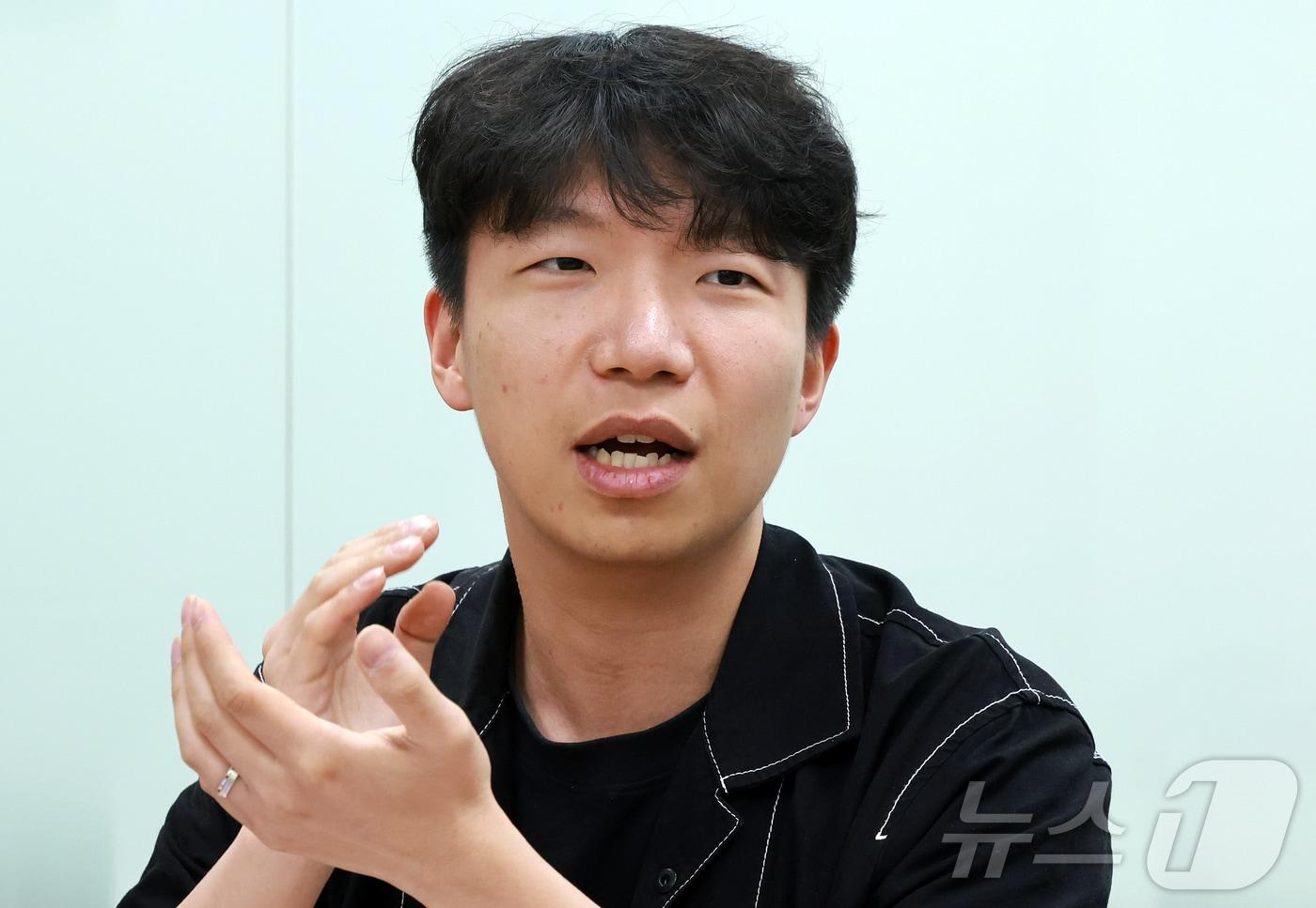 이성환 대한공중보건의사협의회장이 서울 용산구 대한의사협회 내 의료배상공제조합에서 뉴스1과 인터뷰를 하고 있다. 2025.5.14/뉴스1 ⓒ News1 김진환 기자