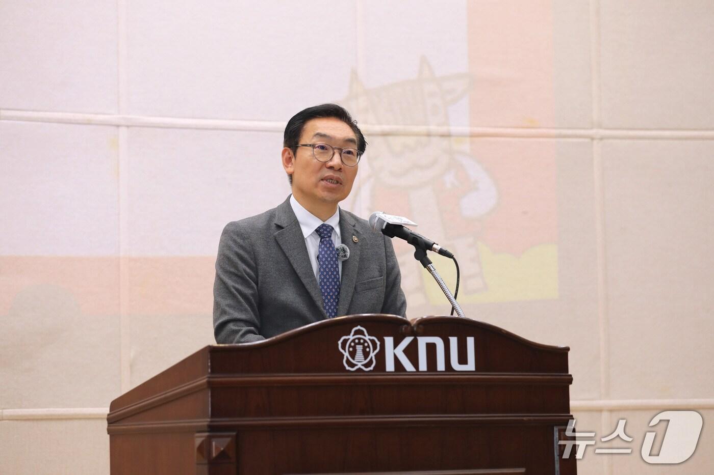 본문 이미지 - 김완기 특허청장이 ‘대구경북 IP SHOW’에서 인사말을 하고 있다.(특허청 제공.재판매 및 DB금지)/뉴스1