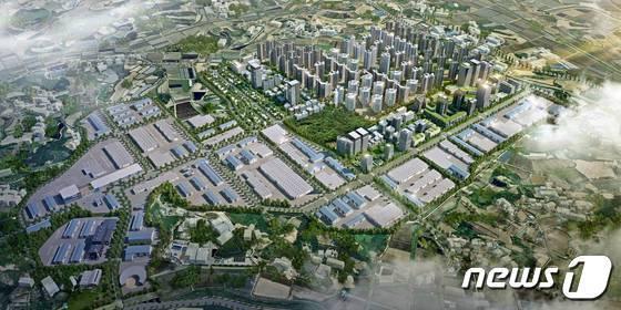 본문 이미지 -  15일 충북 음성군은 바이오플러스㈜가 성본산업단지 신공장을 본격 가동한다고 밝혔다.(자료사진)/뉴스1