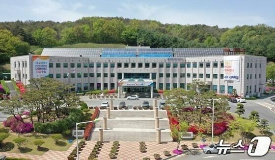 본문 이미지 - 계룡시 청 전경 