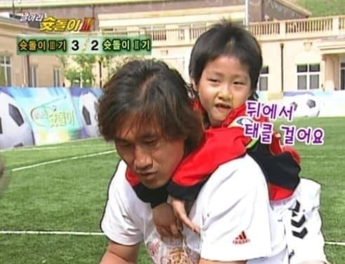 본문 이미지 - PSG의 이강인이 스승의 날을 맞아 고인이 된 스승 유상철 전 감독에게 감사를 표했다. (KBS 화면 캡쳐)