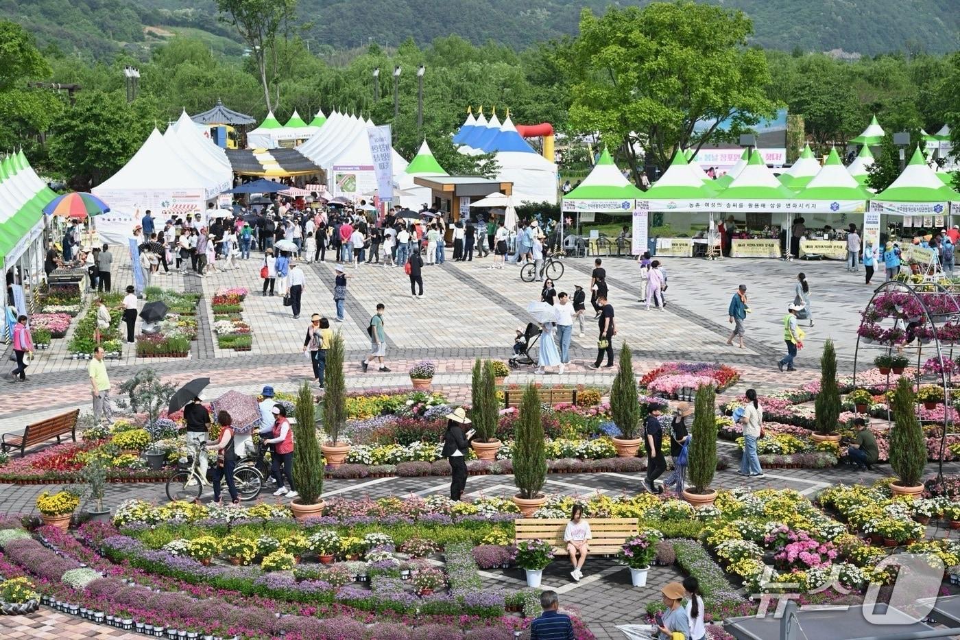 '거창에 On 봄 축제'(거창군 제공. 재판매 및 DB금지).