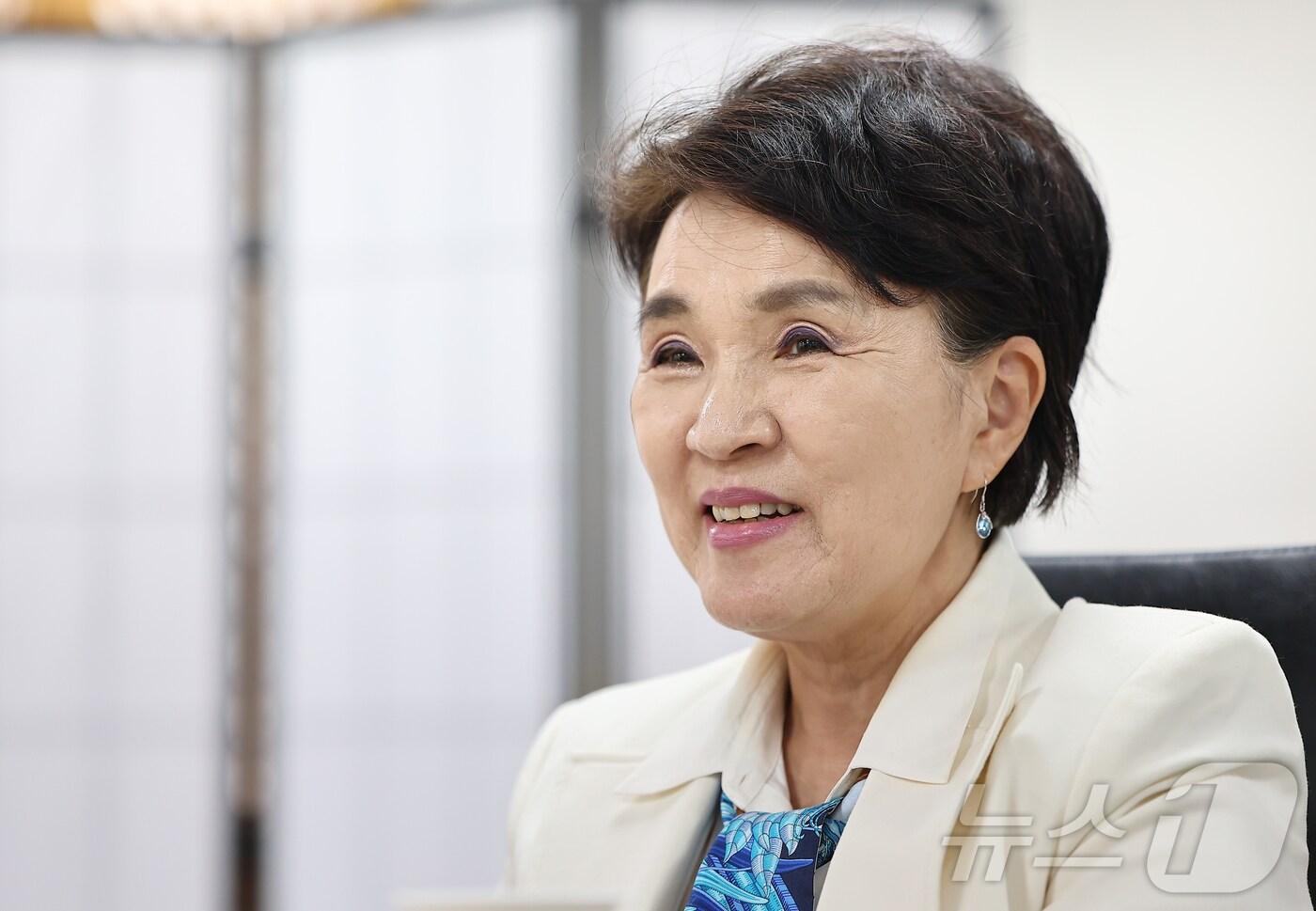 강금실 더불어민주당 중앙선대위 총괄선대위원장이 19일 서울 영등포구 더불어민주당사에서 뉴스1과 인터뷰를 하고 있다. 2025.5.19/뉴스1 ⓒ News1 김도우 기자